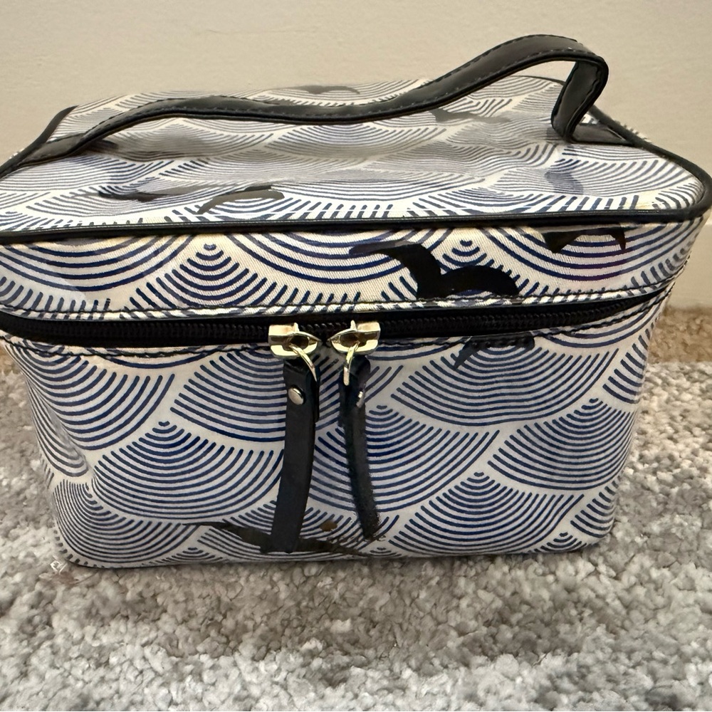 Kate Spade Navy Blue and White Patterned Women's Cosmetic Bag